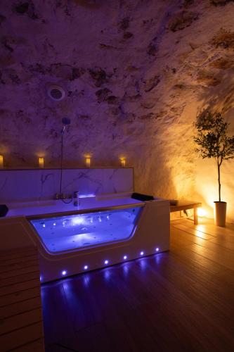 Fotografie z fotogalerie ubytování Cosy & Chill - Secret Suite au cœur de Cotignac v destinaci Cotignac