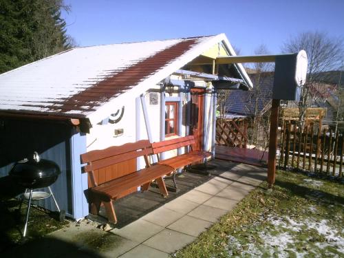 Gambar di galeri bagi Beautiful apartment in a Black Forest house with conservatory di Bernau im Schwarzwald