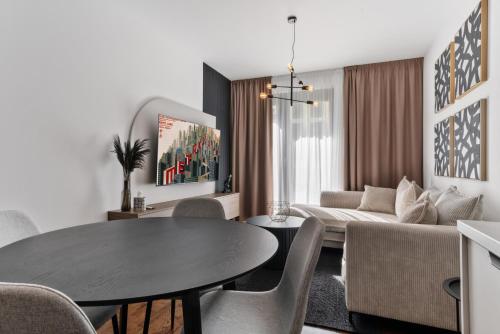 LAM Metropolis - Free Parking - Balcony