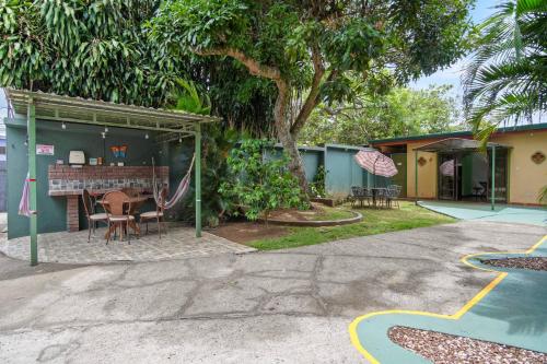 Το κτήριο όπου στεγάζεται  η παραθεριστική κατοικία