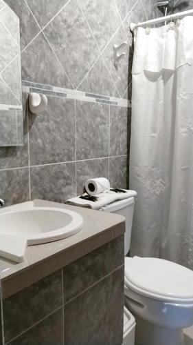 Ένα μπάνιο στο Hostel Los Viajeros