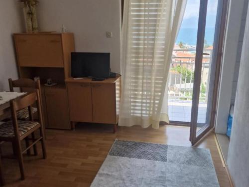 One Bedroom Apartment with Balcony and Sea View 2 Ana Maria