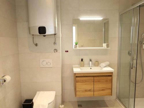 Dalmata D - Two Bedroom Apartment with Terrace