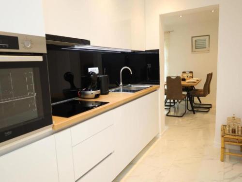 Dalmata D - Two Bedroom Apartment with Terrace