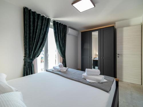Apartments Sweet Escape - Two Bedroom Apartment with Terrace and Sea View