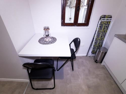 Piran Downtown Chic and Cozy Apartments - Standard One Bedroom Apartment