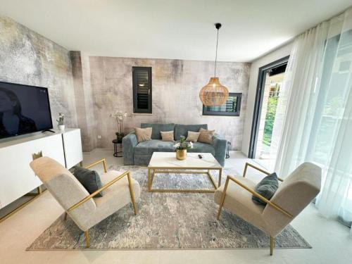 One-Bedroom Apartment With Terrace The Sunset One -S2