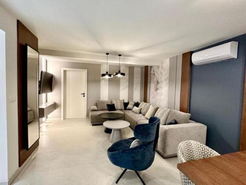 Two-Bedroom Apartment with private pool The Bayfront One -S5