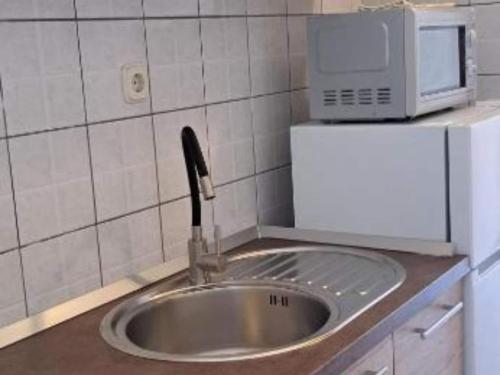 Η κουζίνα ή μικρή κουζίνα στο One bedroom apartment with balcony-APP4