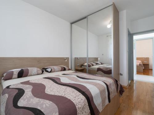 Ένα ή περισσότερα κρεβάτια σε δωμάτιο στο Modern Villa with Pool