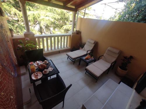 Room Porat 2 with Private Terrace - DB with Private Terrace