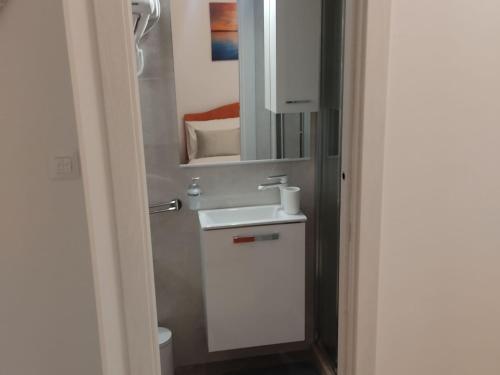 Room Porat 2 with Private Terrace - DB with Private Terrace