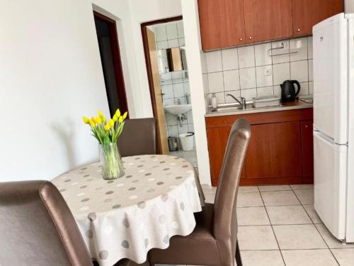 One Bedroom Apartment with Balcony 2