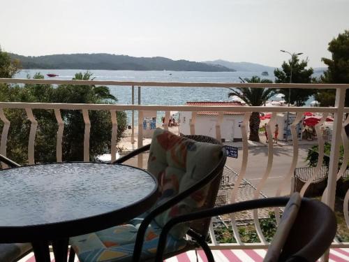 Studio Apartment with Sea View and Balcony