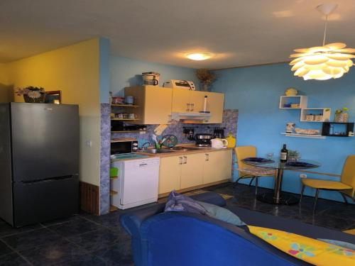 Cozy Apartments ute, island of Kor ula-One-Bedroom Apartment With Terrace And Sea View A2
