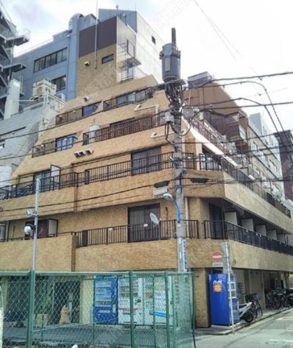 Shinjuku Center 新宿中心#Shinjuku kabukicho#3 min walk from subway##高速无限制网路#新装修高级公寓#大楼一层入口自动锁门Newly renovated#4X4