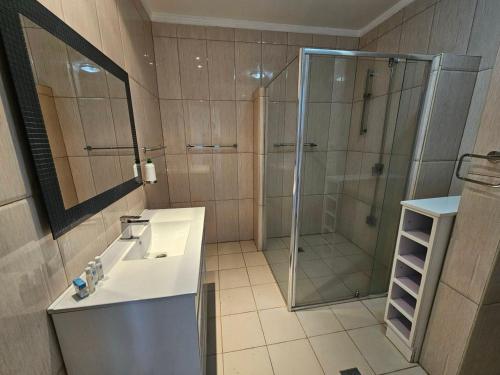 Ένα μπάνιο στο Yadua Bay Holiday Homes