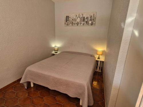 Studio climatisé avec parking, proche centre Sainte-Maxime