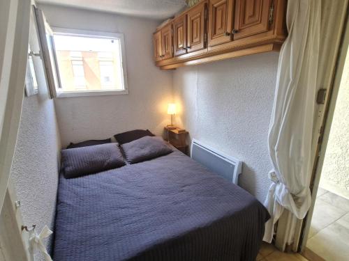 Studio cosy avec balcon et parking, animaux admis, près des plages à Sainte-Maxime