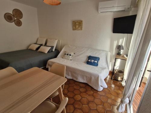 Studio climatisé avec parking, proche plage et commerces à Sainte-Maxime