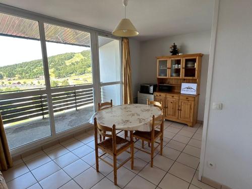 Appart 6 pers avec Parking privé, près du Lac et ski - FR-1-814-71