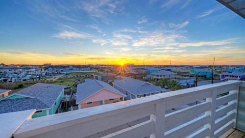 Gallery image of Island Paradise by AvantStay Pool Island Views in Port Aransas