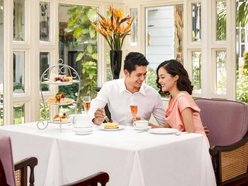Huéspedes de Sofitel Legend Metropole Hanoi