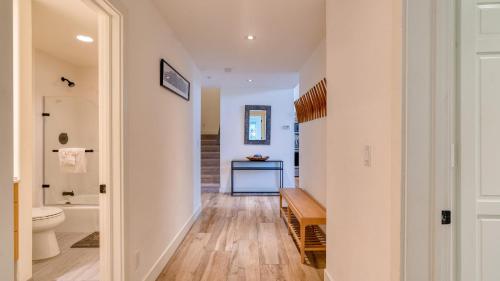 Ванная комната в Emerald Elk at Village Creek by AvantStay Close to Slopes Village w Views