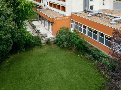 Taman di luar Ibis Budapest Citysouth