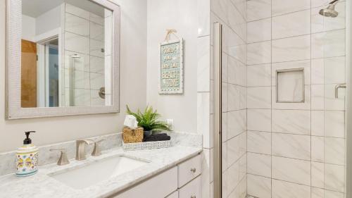 Bilik mandi di Barranco by AvantStay Stairway to Beach Views