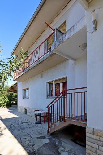 Apartments with parking space Rijeka - 24866