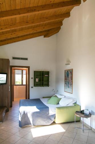 Una cama o camas en una habitación de Residenza Del Parco