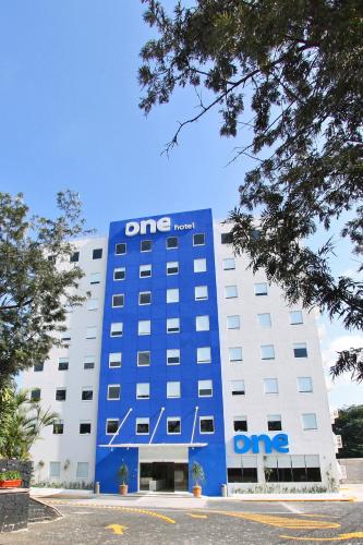 El edificio en el que está el hotel