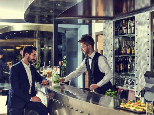 Tetamu yang menginap di Mercure Villa Romanazzi Carducci Bari