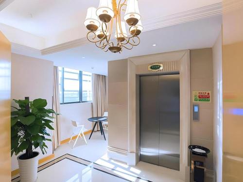 Φωτογραφία από το άλμπουμ του Vienna Hotel Hubei Xiangyang Tang City Gulou στη Xiangyang