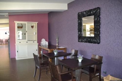 Ресторан / й інші заклади харчування у Hotel Vilar Riu de Baix