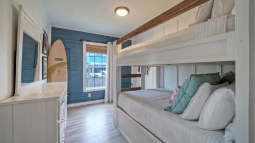 Χώρος καθιστικού στο Peytons Place by AvantStay Walk to Beach