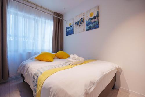 NDZ102 Ground Floor, Private Kitchen & Bath