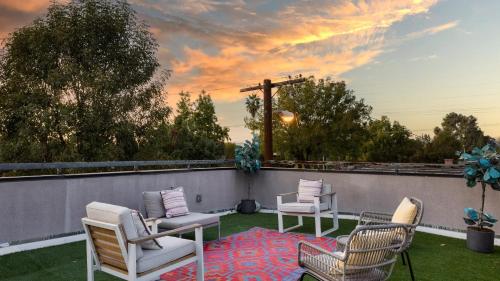 ロサンゼルスにあるFulton Buyout by AvantStay Sherman Oaks Estate Viewのギャラリーの写真