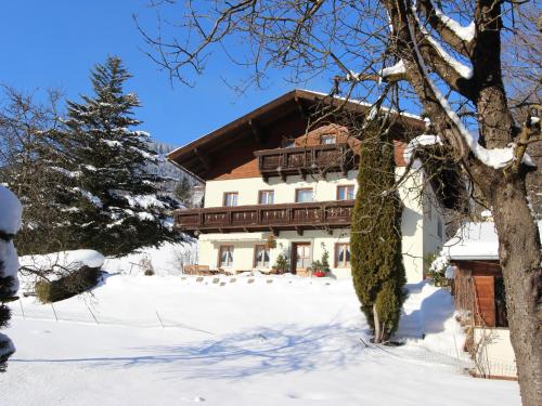 Apartment in Taxenbach near Ski Lift v zimě