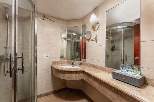 Phòng tắm tại Guangzhou Navy Hua Hai Hotel