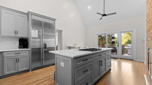 Dapur atau dapur kecil di Shoreway Cove by AvantStay Waterfront Pool Dock