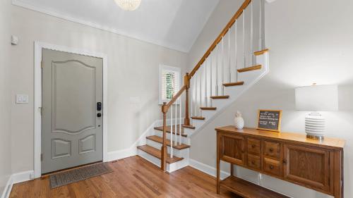 Gambar di galeri bagi Shoreway Cove by AvantStay Waterfront Pool Dock di Huntersville