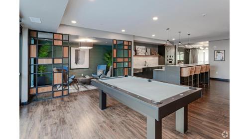 Fotografie z fotogalerie ubytování CozySuites Marquee v destinaci Minneapolis