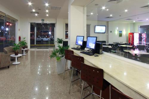 Televisyen dan/atau pusat hiburan di One Guadalajara Periferico Norte