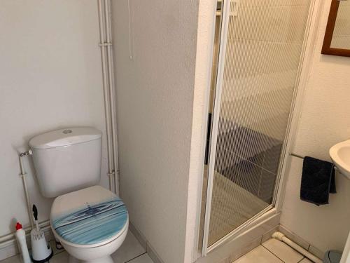 Et badeværelse på L’Oasis de la Parée Bretignolles