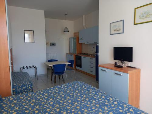 Kuchyň nebo kuchyňský kout v ubytování Hotel Residence Il Conero 2