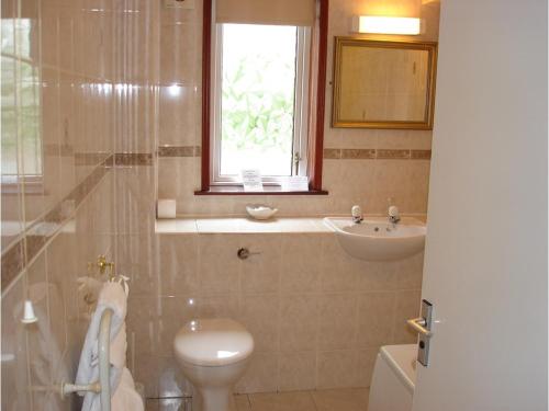 Ένα μπάνιο στο Kings Park Hotel