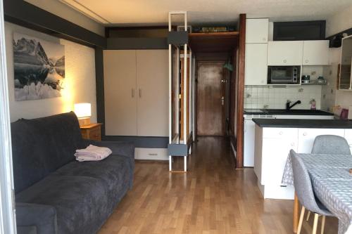 Kuchyň nebo kuchyňský kout v ubytování Apartment With Balcony Near The Slopes