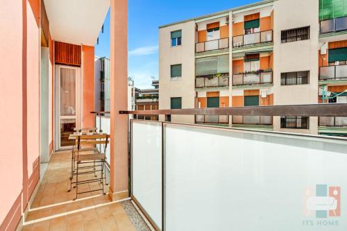 AP52 - 10 minutes from Central Station -